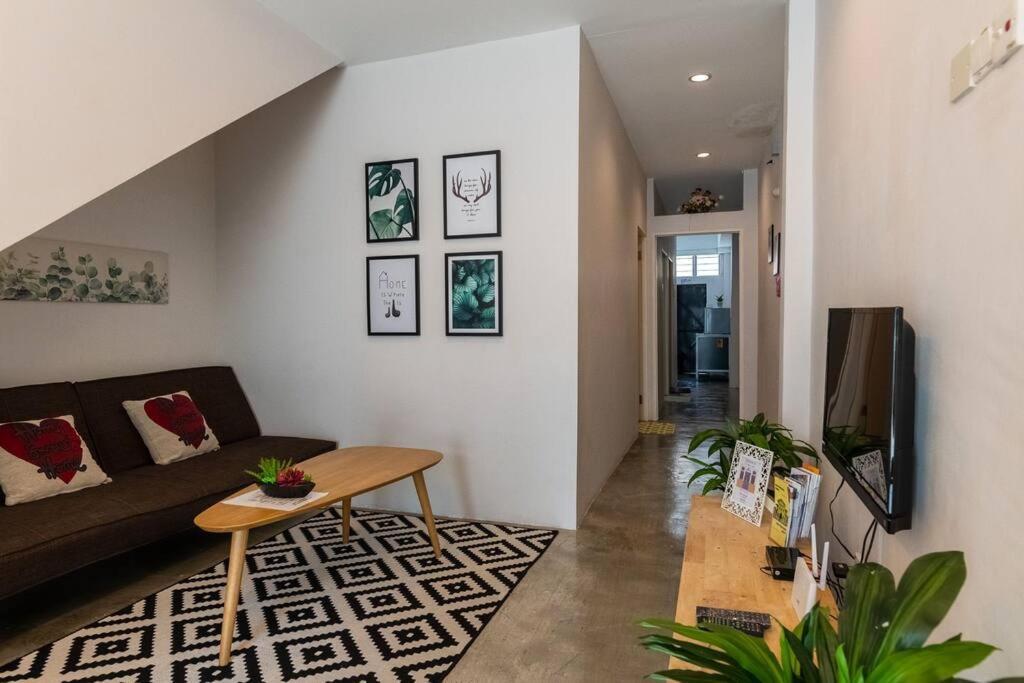 New Granny Cozy House 2-6pax Holiday home George Town