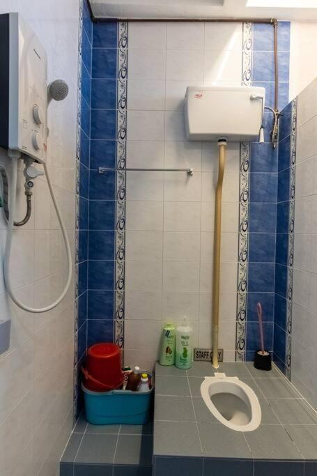 New Granny Cozy House 2-6pax George Town